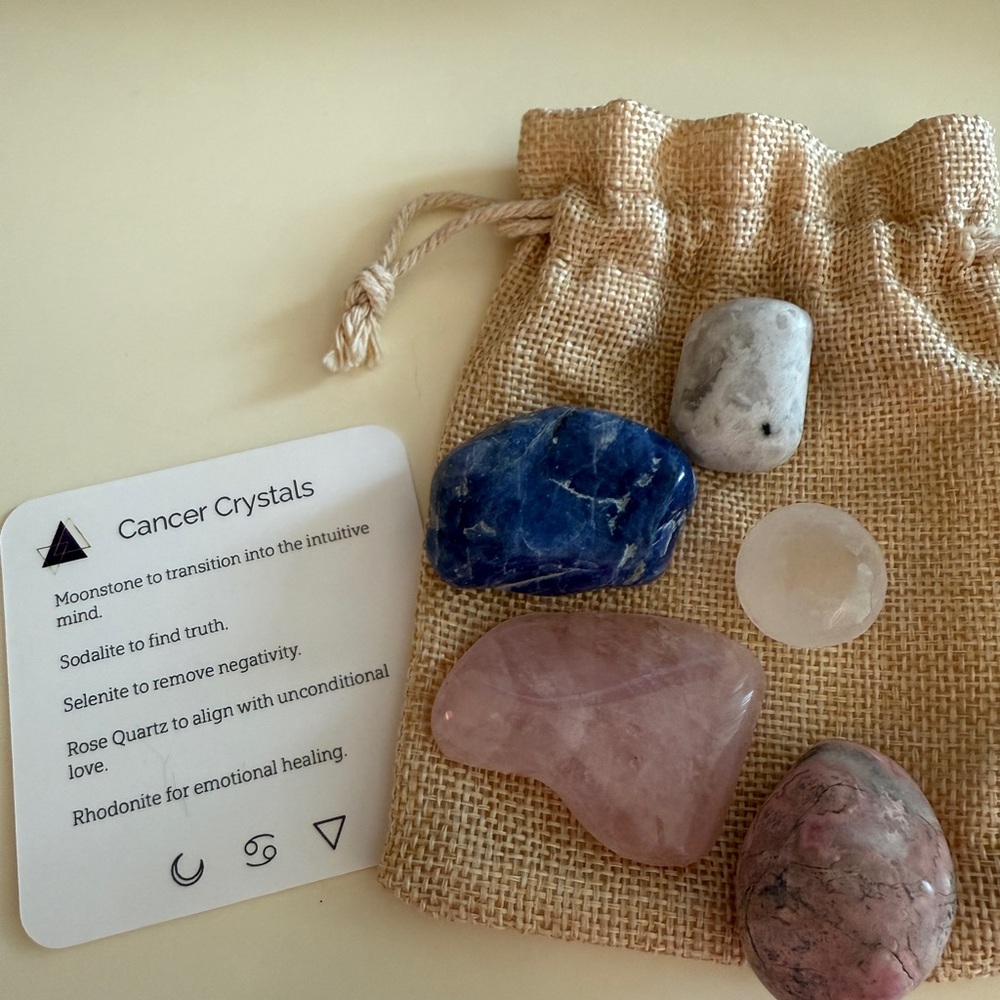 Cancer ♋️ Crystal Set with Pouch